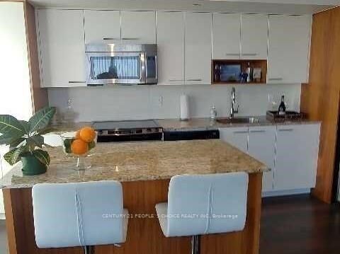 Property Photo: 5 Valhalla Inn Road W 1907 ON M9B 0B1