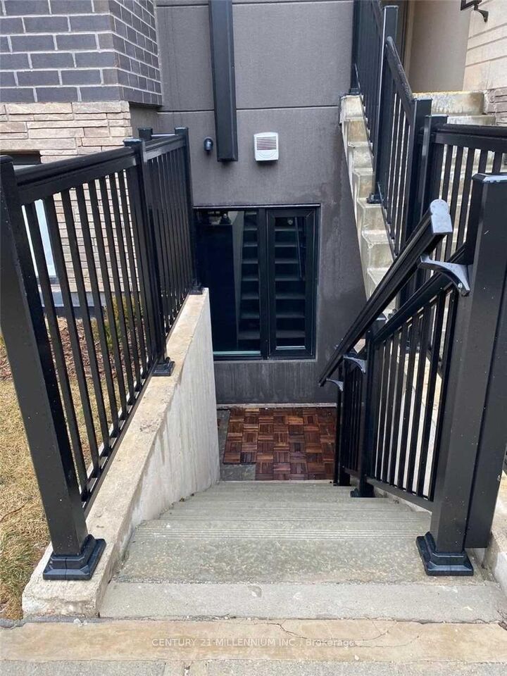 Property Photo:  1131 Cooke Boulevard 701  ON L7T 0C3 