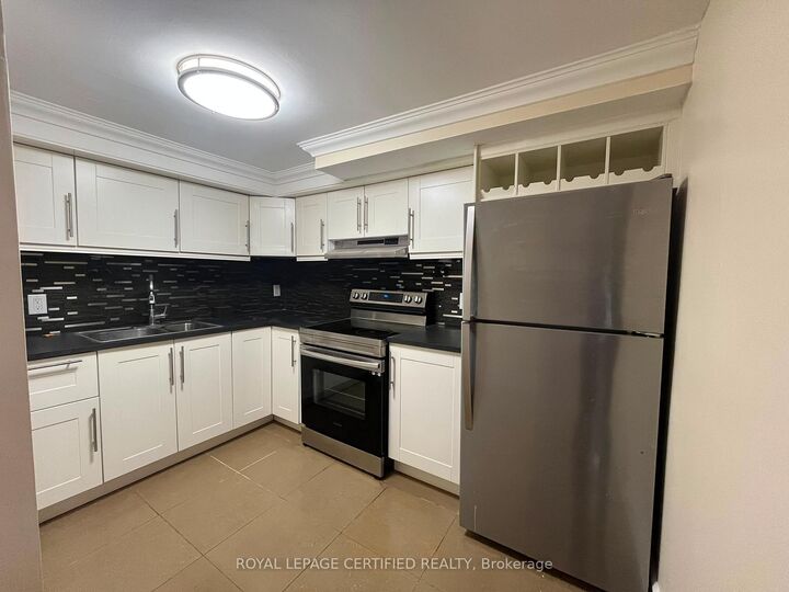 Property Photo:  784 Stone Church Road E Bsmt  ON L8W 1A8 