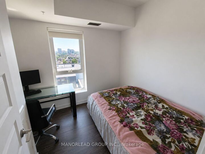Property Photo:  158 King Street N 81801  ON N2J 2Y2 