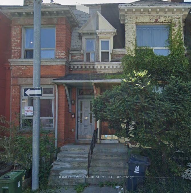 Property Photo:  97 Wolseley Street 1  ON M5T 1A4 
