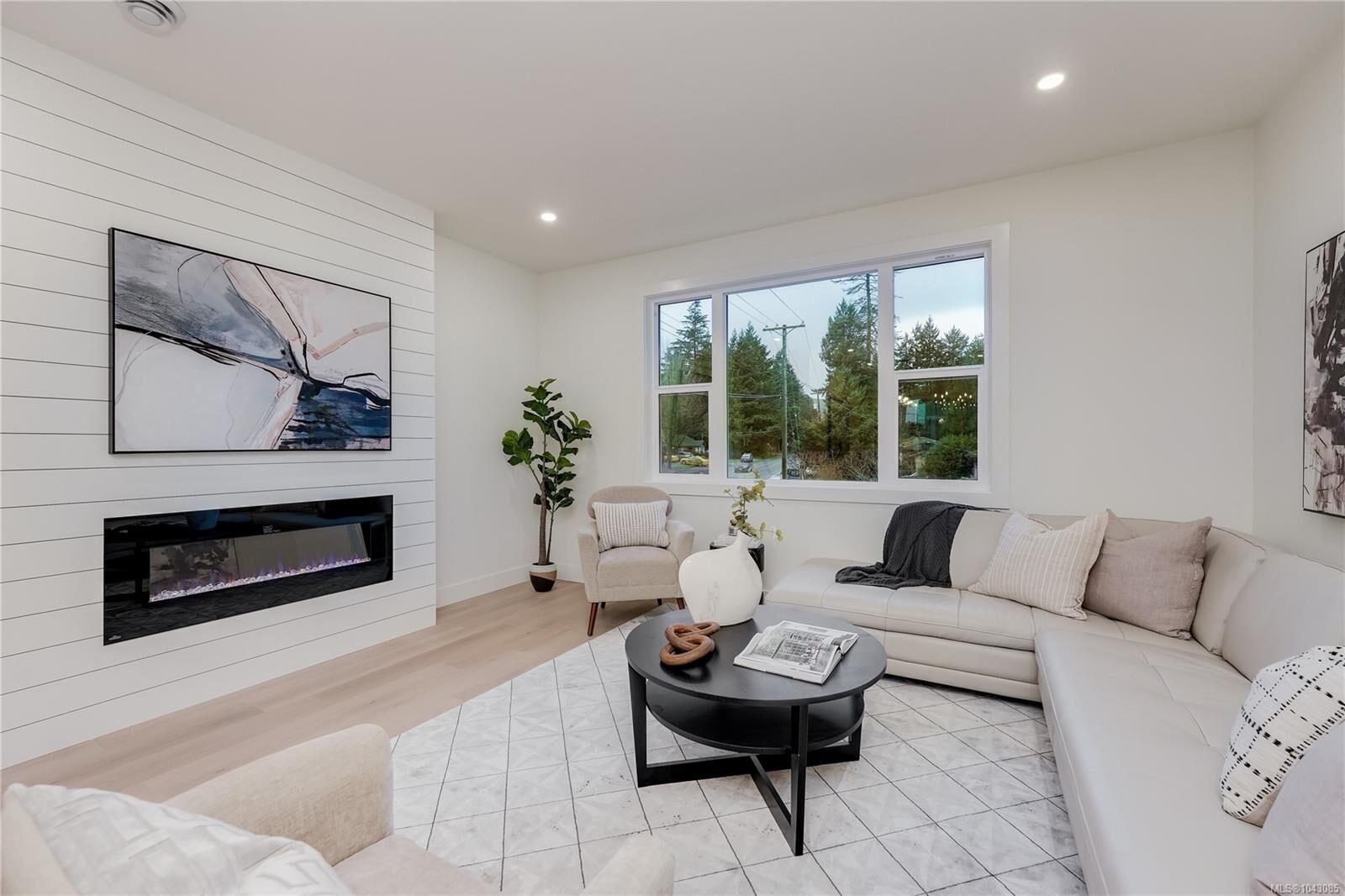 Property Photo: 960 Jenkins Ave #113 BC V9B 7H4
