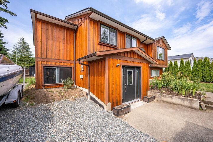 Property Photo: 2110 Murrelet Dr BC V9M 3P5