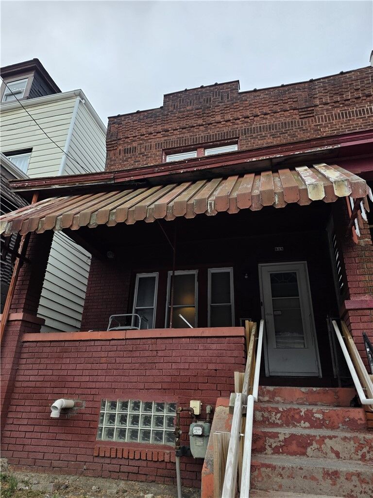 Property Photo: 918 Anaheim PA 15219