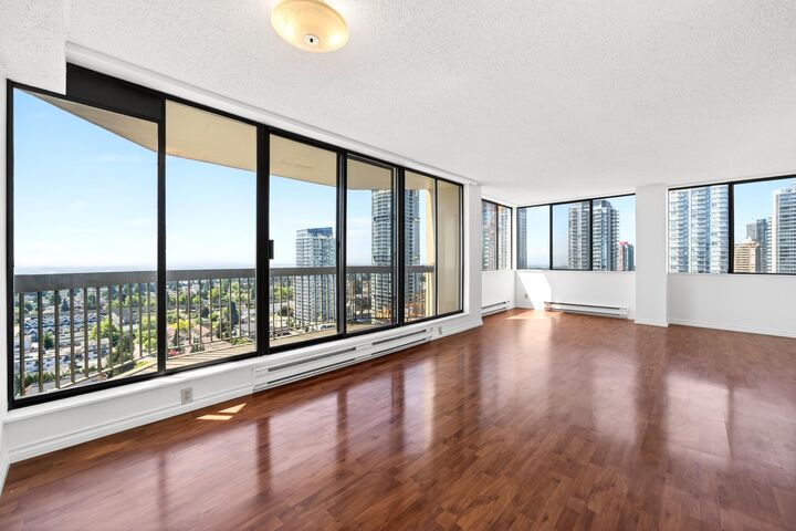 Property Photo: 6540 Burlington Avenue 2105 BC V5H 4G3