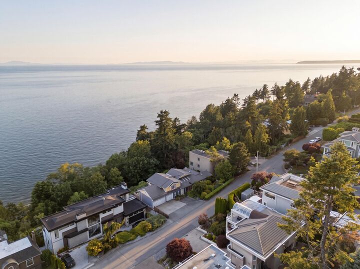 Property Photo: 13102 13 Avenue BC V4A 1B8