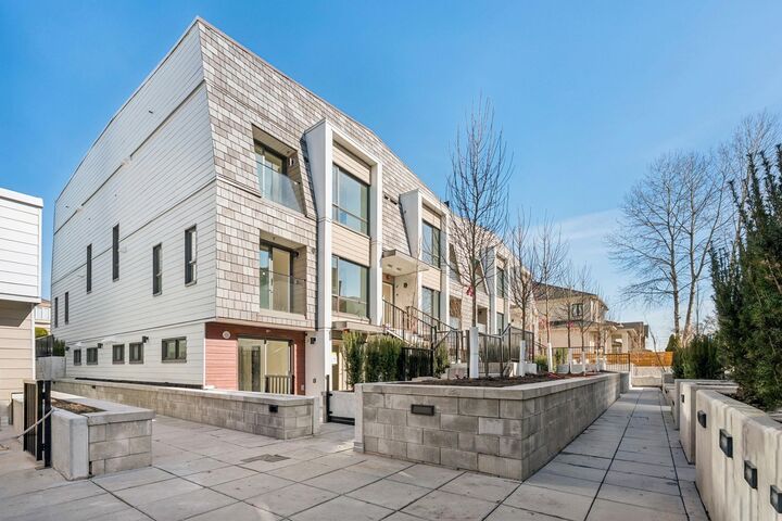 408 W 45th Avenue 153 — photo 1
