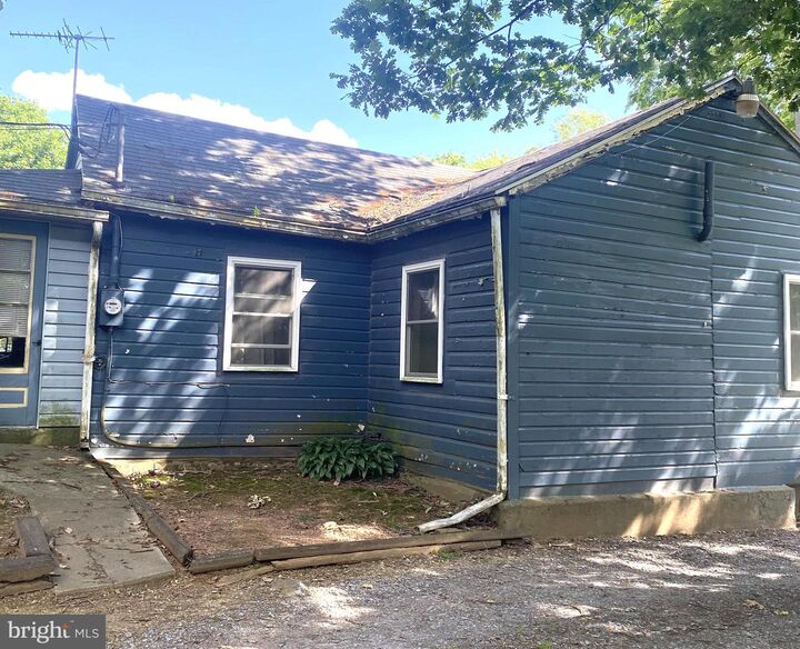 Property Photo:  22 Fairview Street  PA 17015 