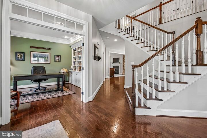 Property Photo:  9423 Ferry Landing Court  VA 22309 