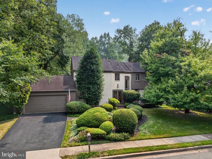 Property Photo: 11801 Riders Lane VA 20191