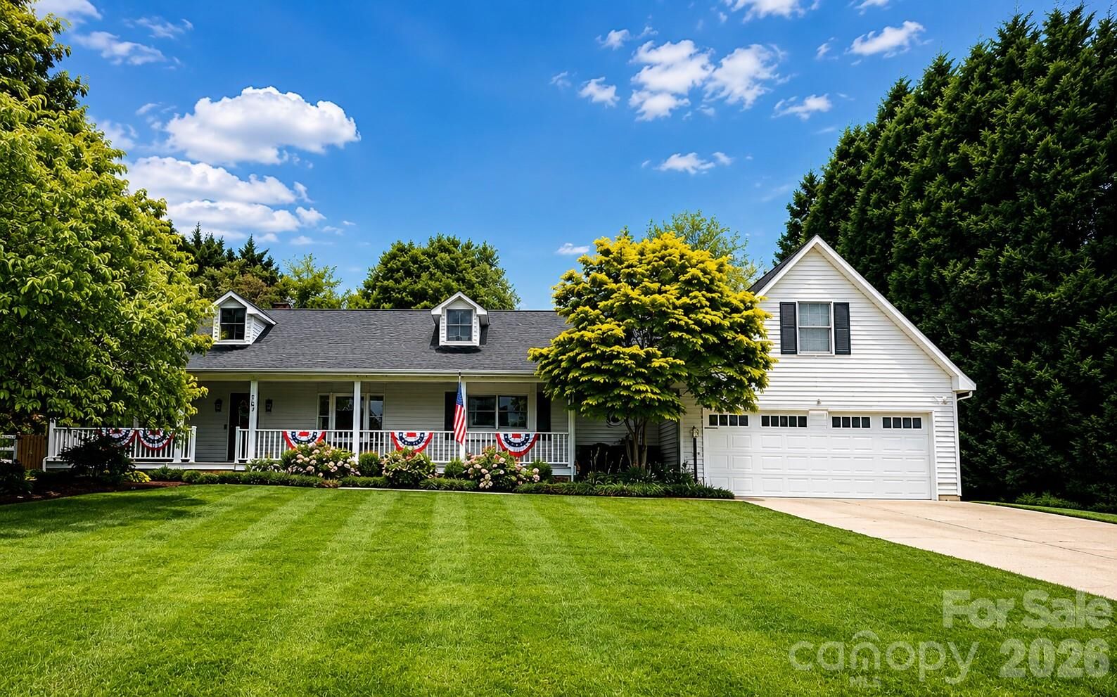 Property Photo: 567 Canvasback Road NC 28117