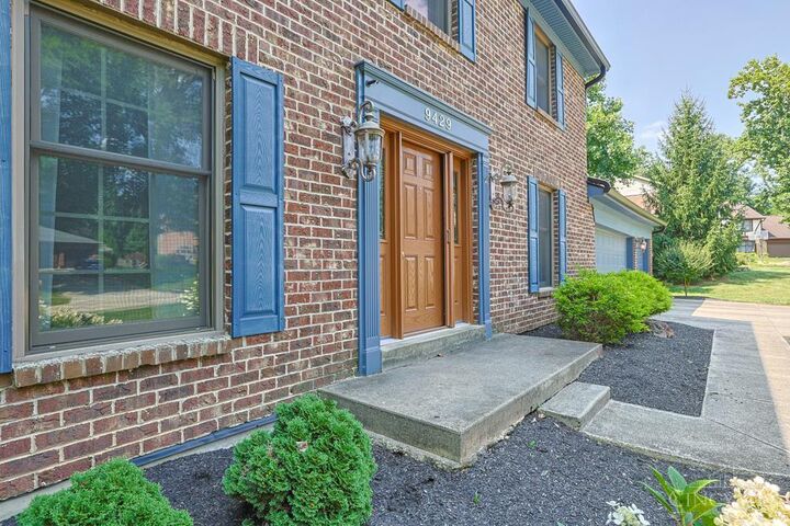 Property Photo:  9429 Stonecrest Court  OH 45249 
