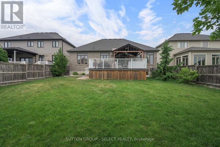 Property Photo: 14 Mayapple Crescent ON N0M 2A0