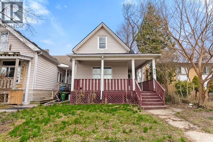 Property Photo:  458-460 Wahketa Street  ON N8X 1B6 