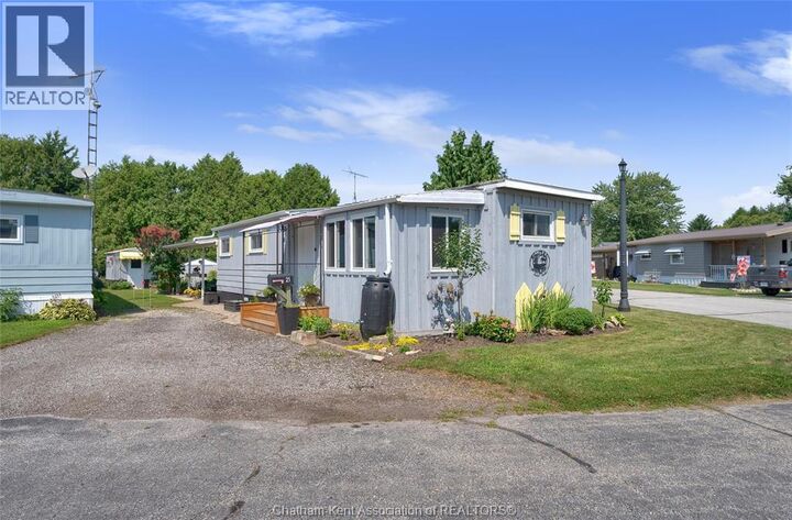 Property Photo:  22220 Charing Cross Road 21  ON N7M 5V8 