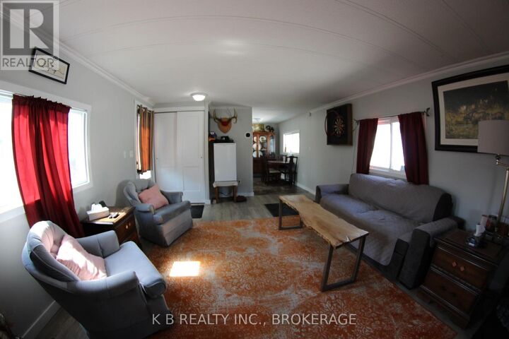 Property Photo: 4 Cedar Street West ON K7R 3L1