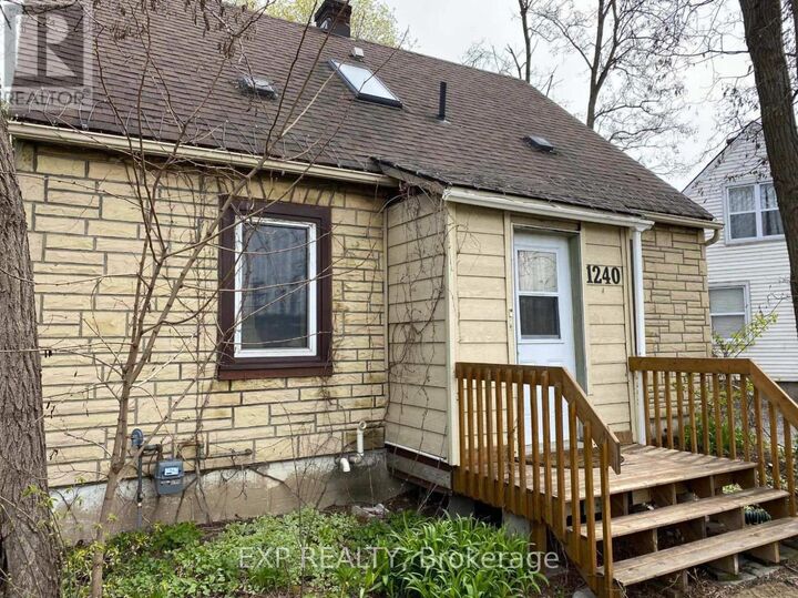 Property Photo:  1240 Carling Avenue  ON K1Z 7K7 