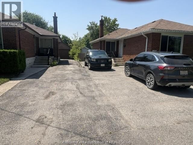 Property Photo:  464 Brimley Road  ON M1J 1A5 