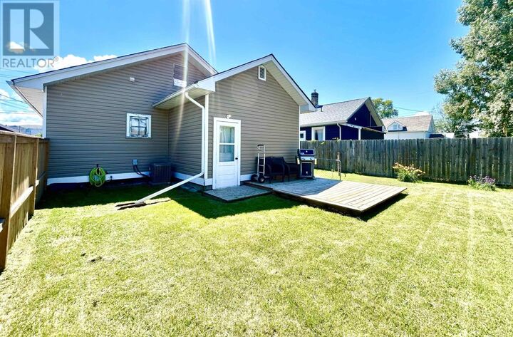 Property Photo:  602 Church Street  ON P9A 1E6 