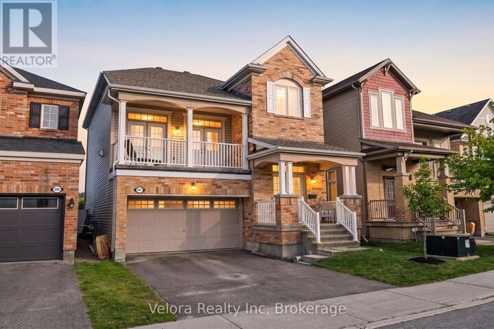 Property Photo: 607 Rosehill Avenue ON K2S 0K3