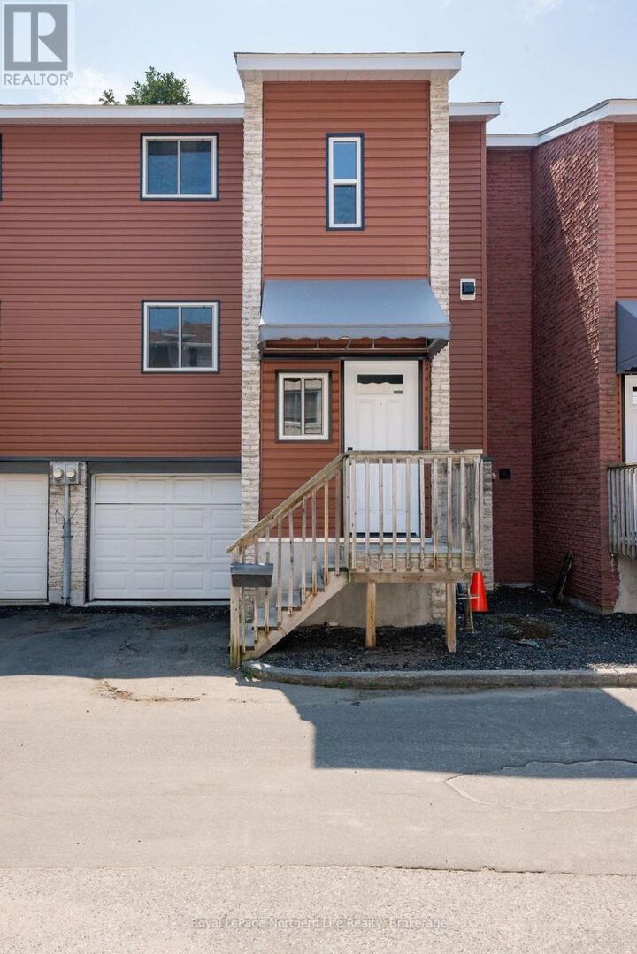 Property Photo: 850 Lakeshore Drive 8 ON P1A 2G8