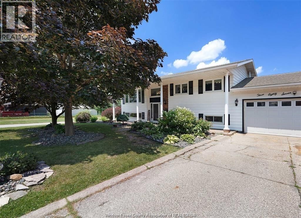 Property Photo:  387 Reaume Road  ON N9J 1B2 