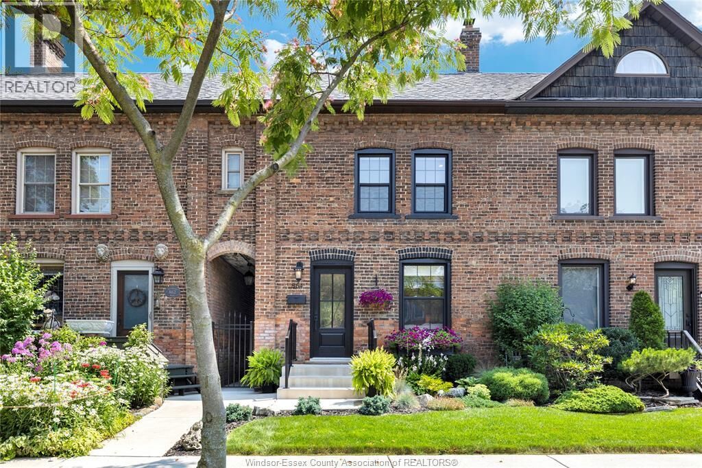 Property Photo: 864 Monmouth Road ON N8Y 3L4