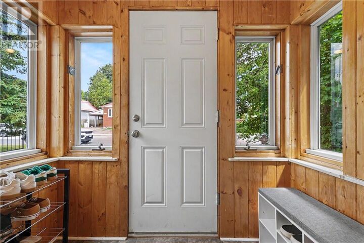 Property Photo: 703 Griffith Street ON P3E 4A3