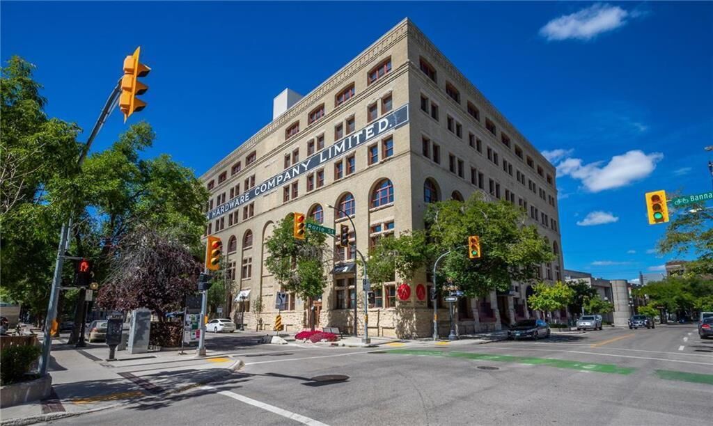 Property Photo:  167 Bannatyne Avenue  MB R3B 0R4 