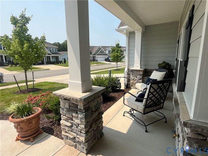 Property Photo: 10508 Goosecross Way VA 23116