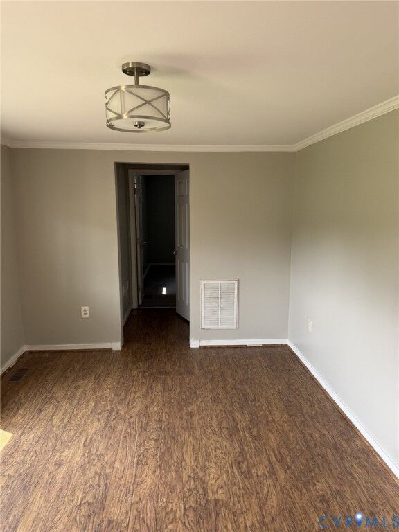 Property Photo: 1694 W River Road VA 23039