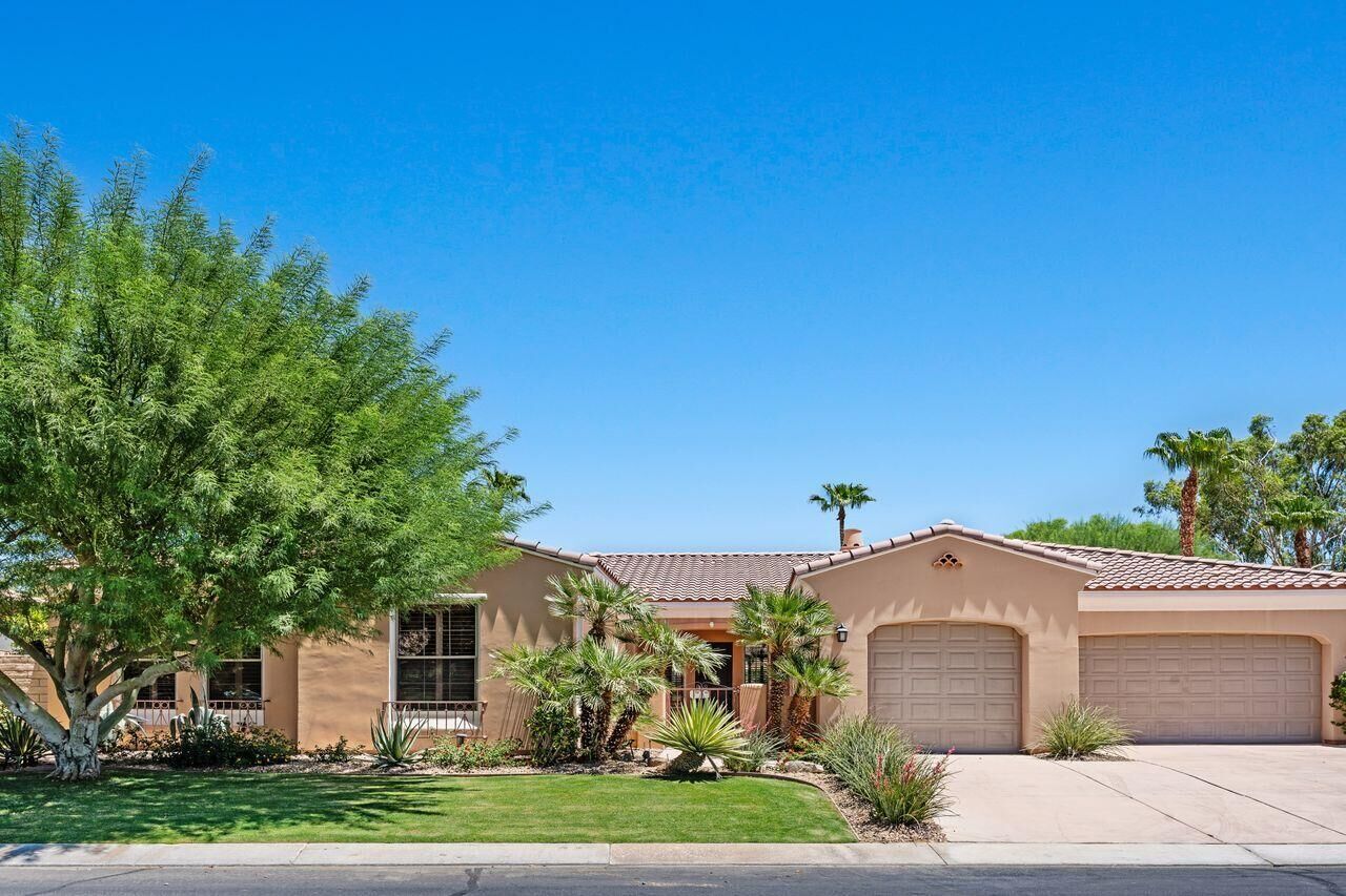 Property Photo:  48476 Big Horn Drive  CA 92253 