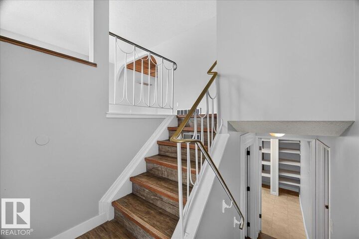 Property Photo:  7419 15 Avenue NW  AB T6K 2T3 
