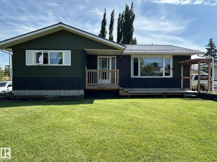 Property Photo: 5319 44 Avenue AB T0A 3C0