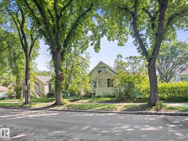 Property Photo: 11331 66 Street NW AB T5B 1H5