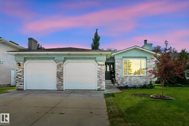 Property Photo:  5809 48 Avenue  AB T4X 1C1 