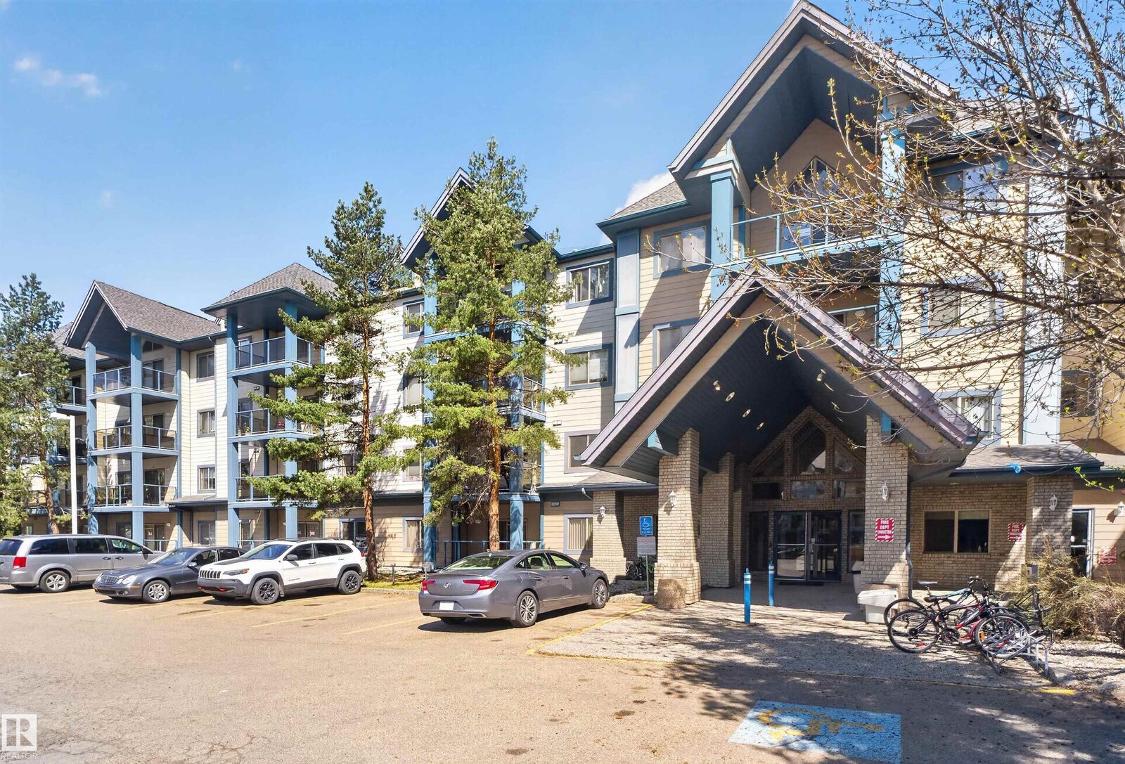 Property Photo: 2903 Rabbit Hill Road NW AB T6R 3A3