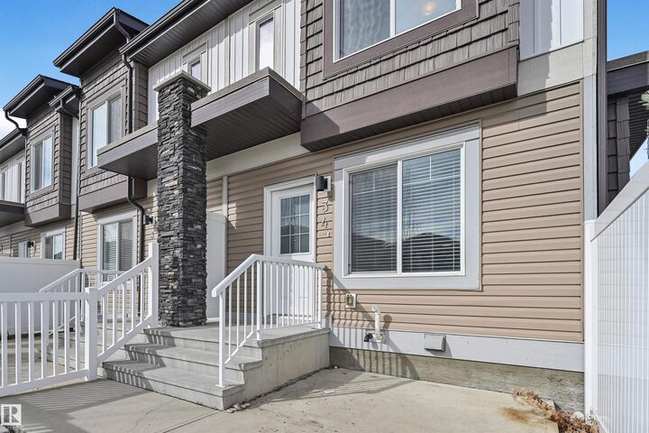 Property Photo: 2215 24 Street NW 34 AB T6T 1A6