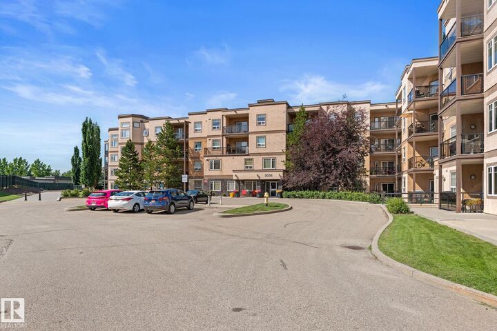 Property Photo: 2035 Grantham Court NW 419 AB T5T 3X4