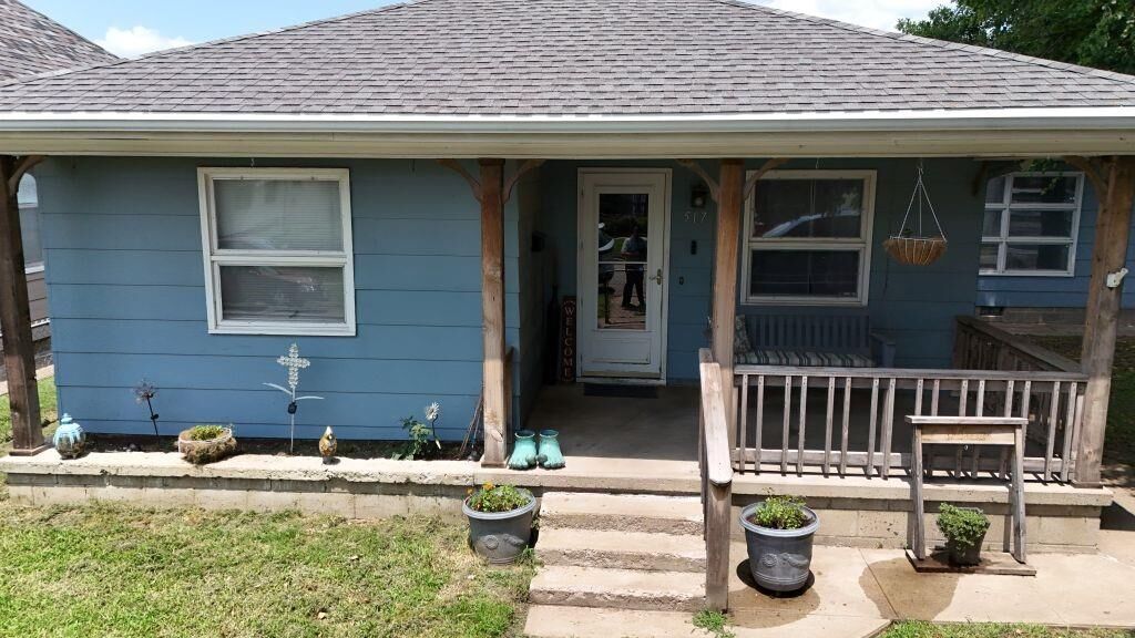 Property Photo: 517 Kentucky Street MO 64504