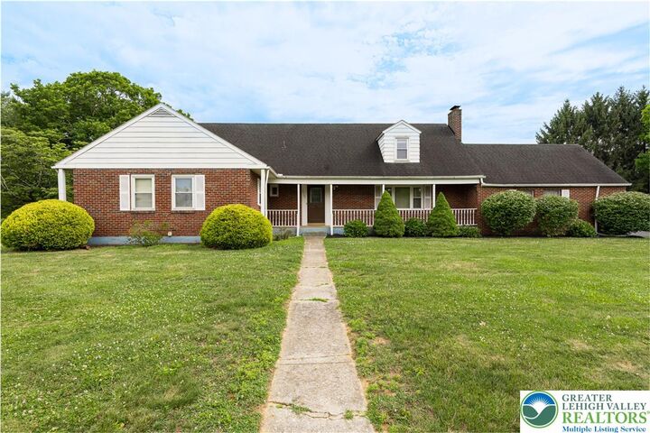 Property Photo:  3732 Saucon Avenue  PA 18034 