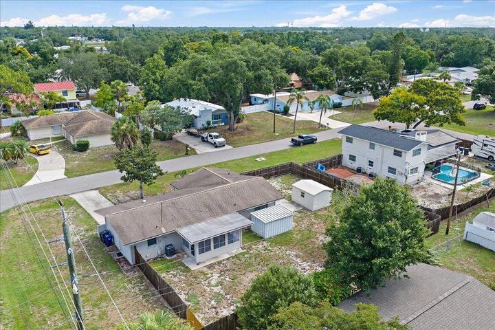 Property Photo: 1210 Doris Drive FL 34243