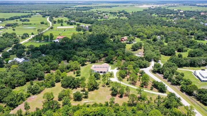 Property Photo:  1408 Oak Hammock Road  FL 34240 