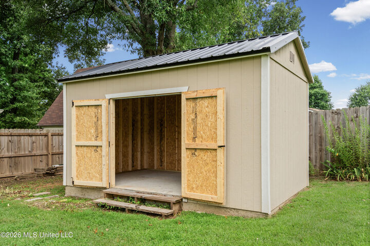 Property Photo:  5402 Peach Trail Drive  MS 38671 