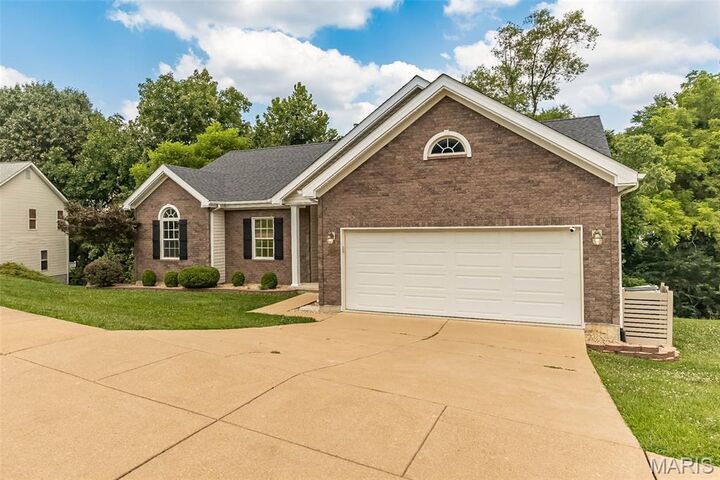 Property Photo: 1652 Ivy Chase Lane MO 63026