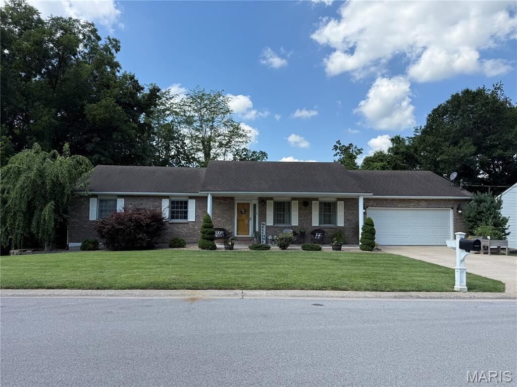 Property Photo:  137 Rosewood Drive  MO 63401 
