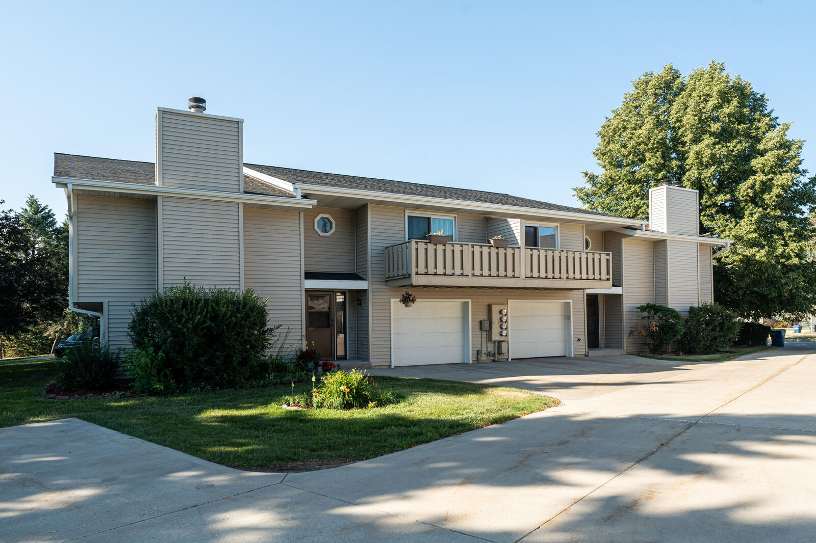 Property Photo: 6441 S Crabapple Ct WI 53154
