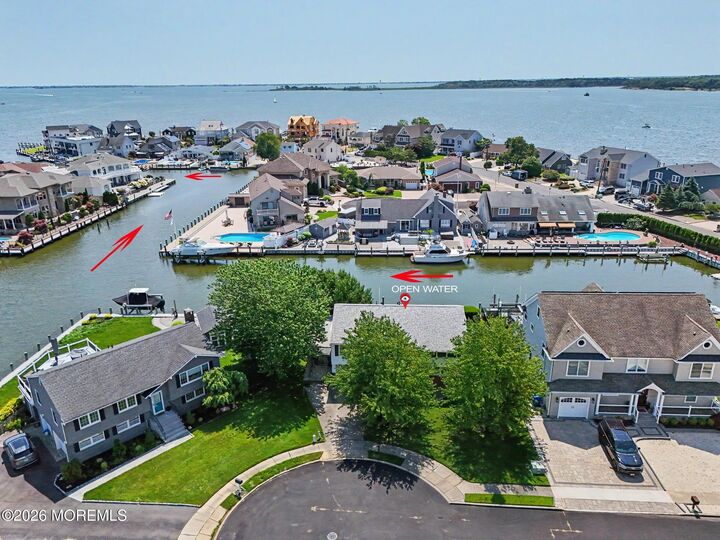 Property Photo: 33 Freeman Court NJ 08753