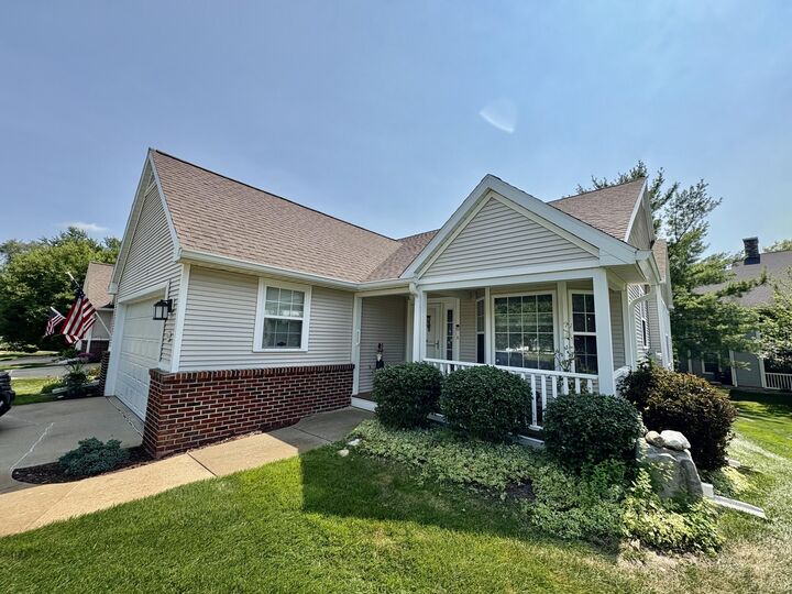 Property Photo:  874 Chamberlain Court  MI 49203 