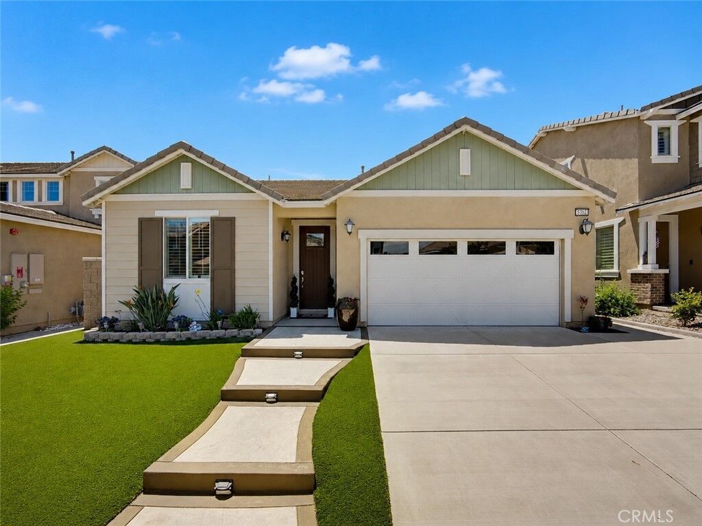 Property Photo: 5382 Kastania CA 92336